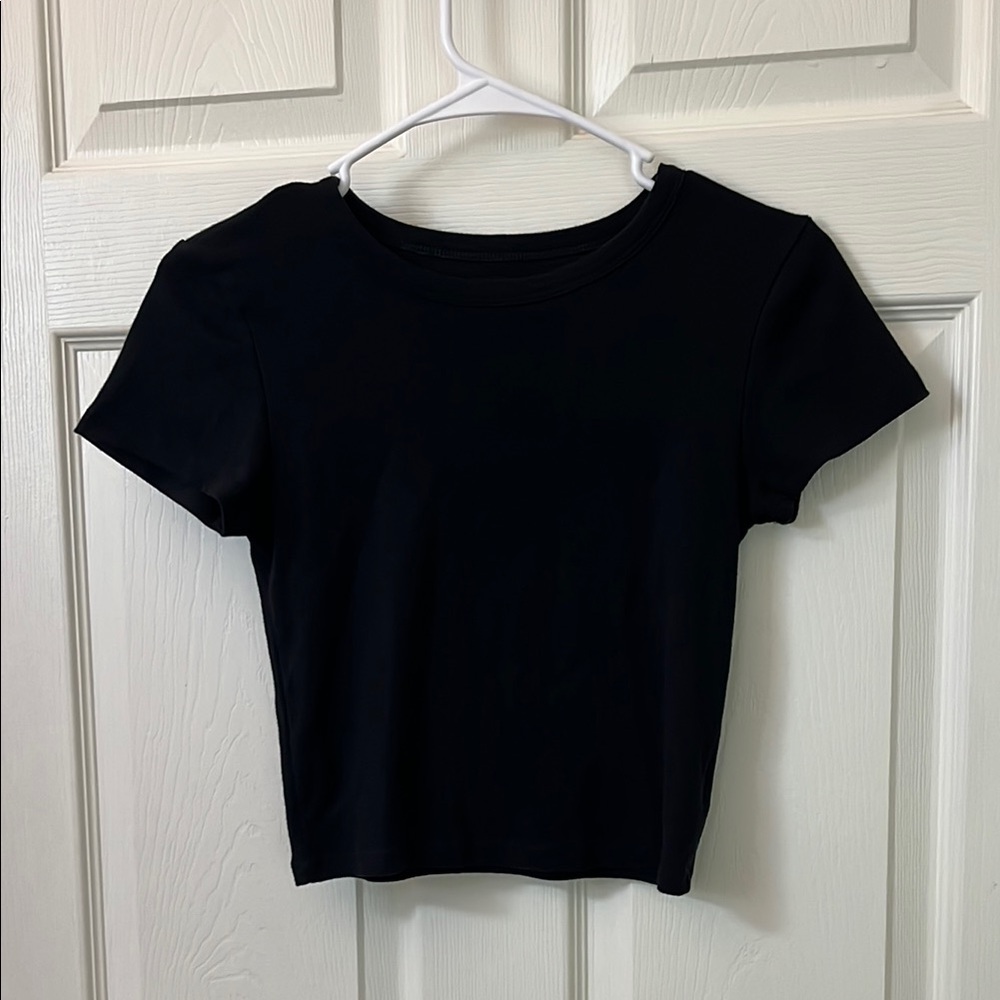 Black Cropped Tee